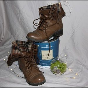Brown boots